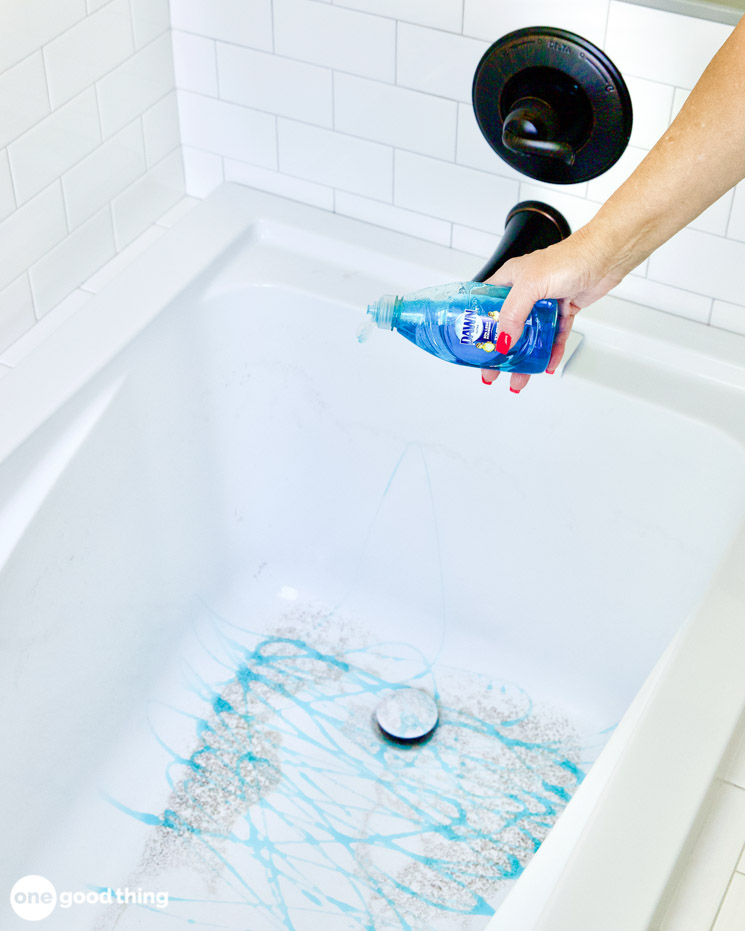 bathtub cleaning trick