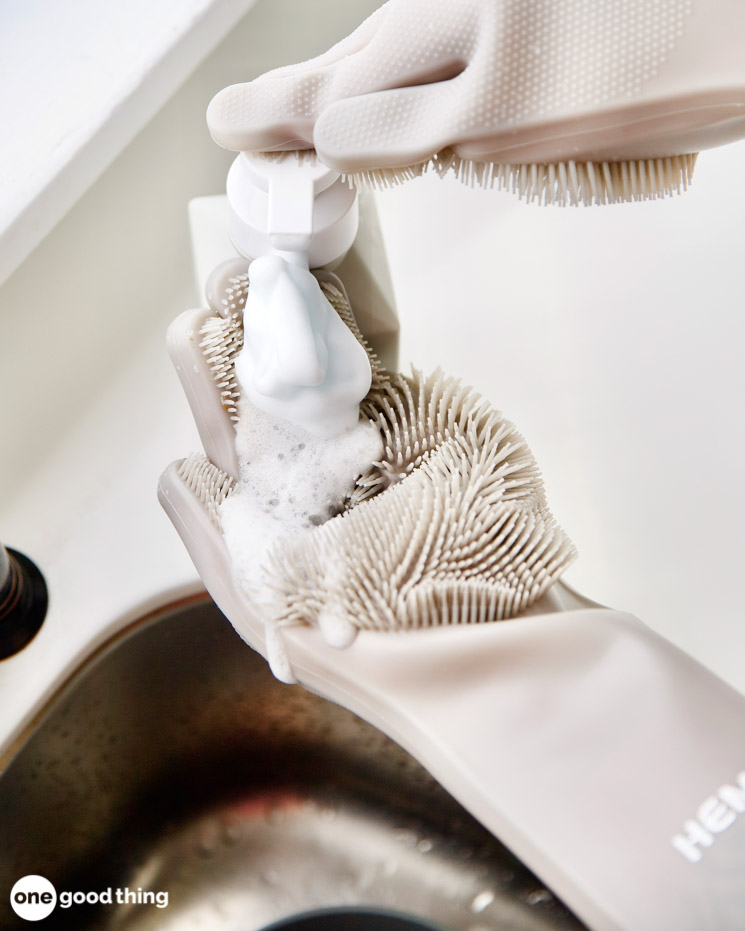 cleaning gloves cleaning gloves