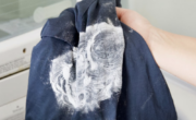 How to remove oil stains from clothes.